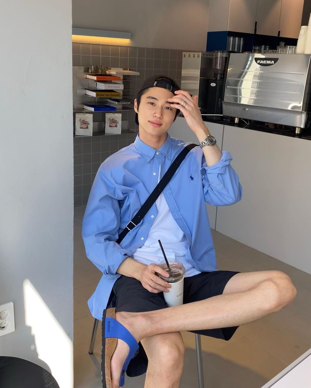 一張圖看出善宰身材有多好！邊佑錫「肌肉暴徒」寬肩腹肌+窄腰、我不理智了！-5