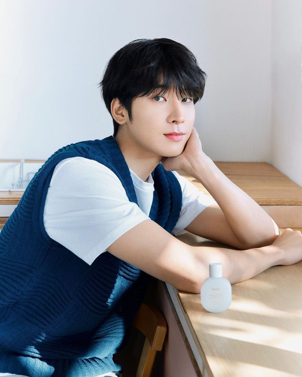克拉的驕傲！SEVENTEEN「肩膀流氓」圓佑時尚資源超狂！這一精品也出手了？！-8