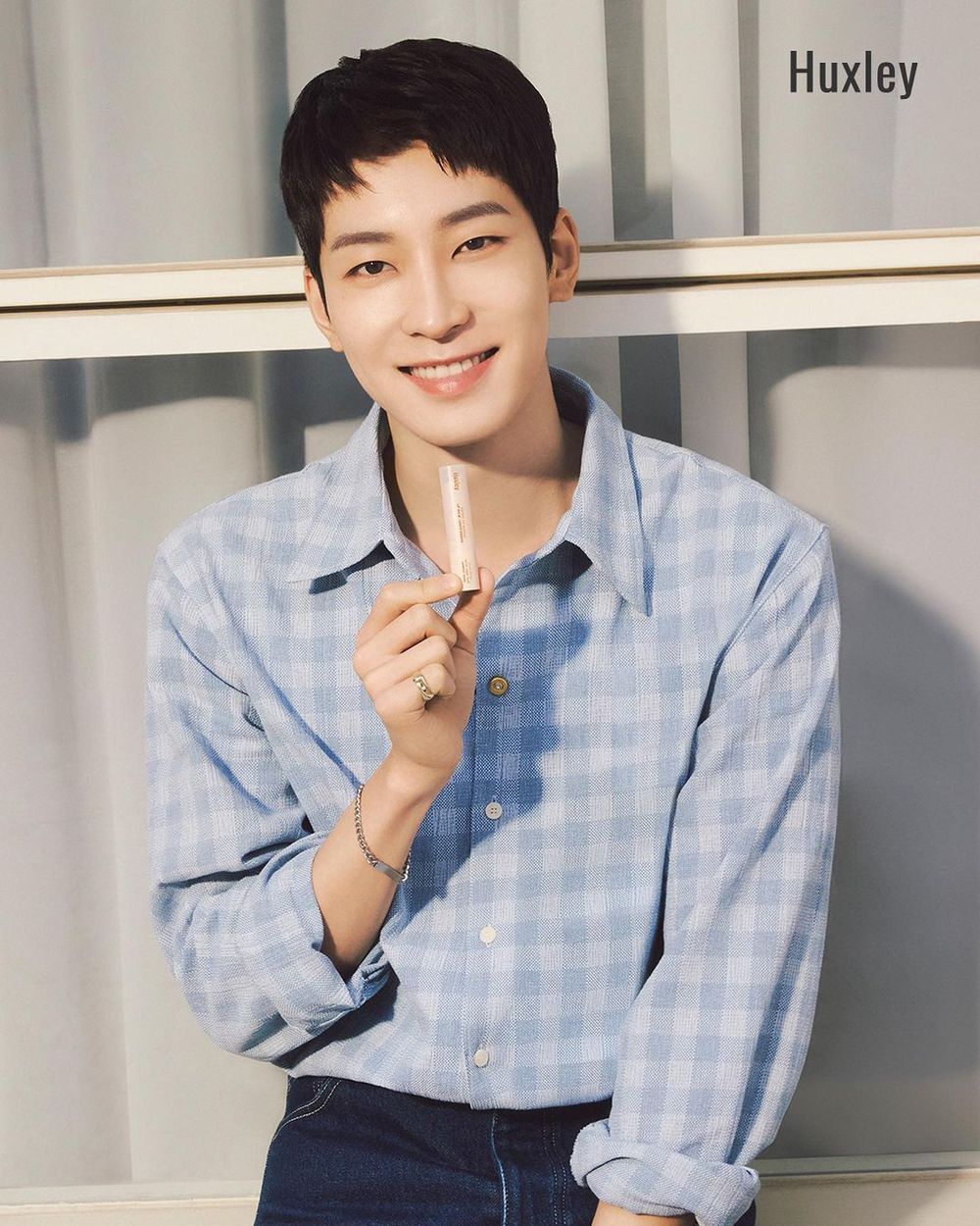 克拉的驕傲！SEVENTEEN「肩膀流氓」圓佑時尚資源超狂！這一精品也出手了？！-15