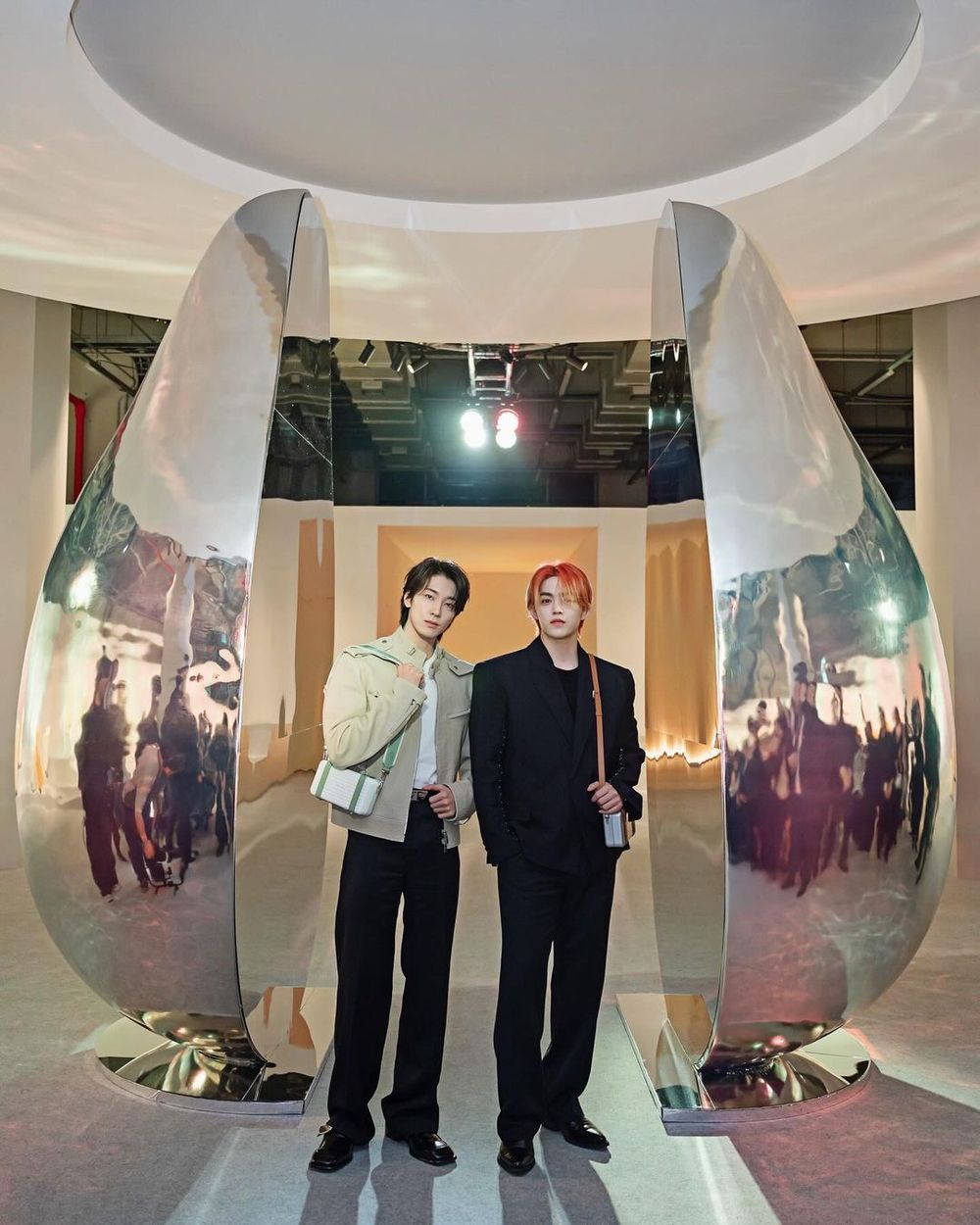 克拉的驕傲！SEVENTEEN「肩膀流氓」圓佑時尚資源超狂！這一精品也出手了？！-16