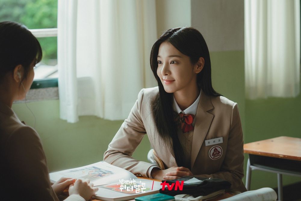 網評6位最美韓劇校園女神！《名校的階梯》盧正義最新整容範本，張員瑛親姐&文佳煐憑校花爆紅，網狂讚「校花初戀」是她！-12