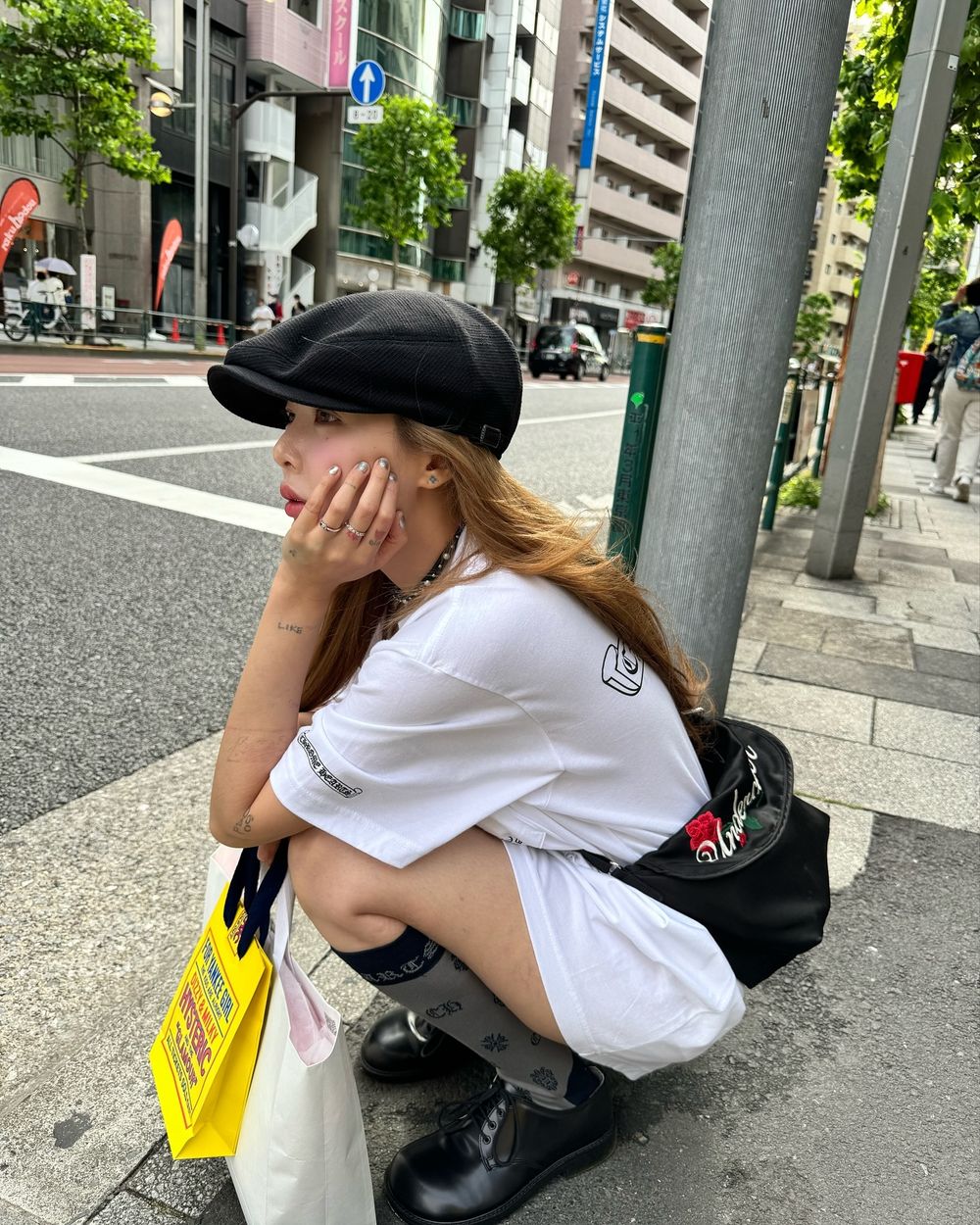 韓國偶像大推造型痘痘貼！Rosé星星貼、Somi櫻桃愛心貼...每天都期待長痘痘？！-17