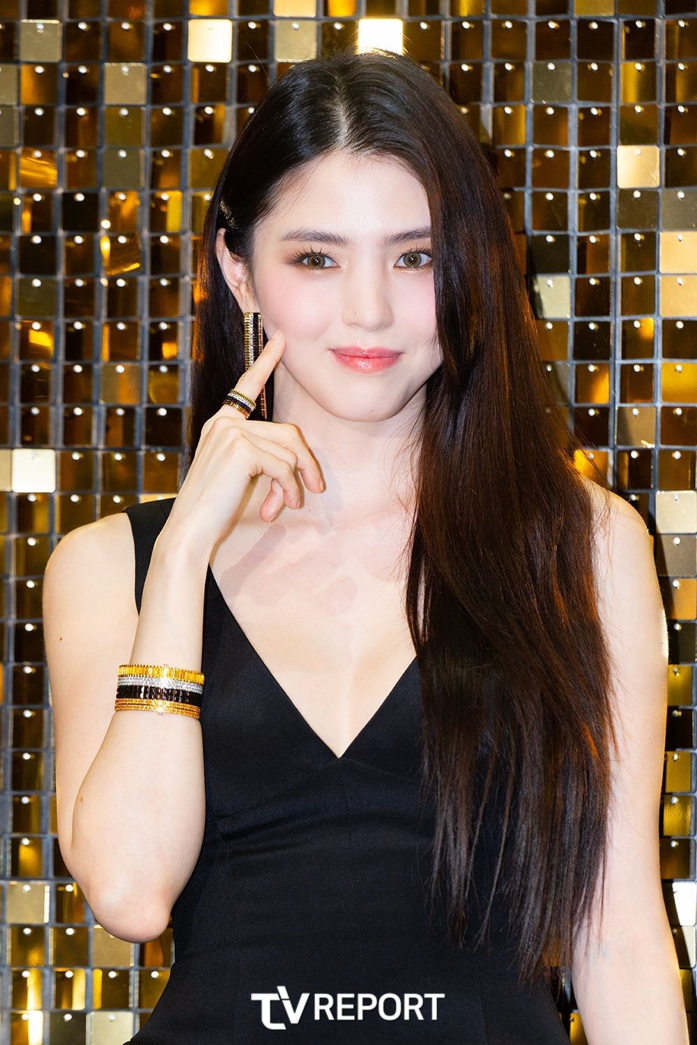 形象跌品牌依舊力挺！韓韶禧連2天現身「Dior、寶詩龍」活動，腰側又有新刺青？！-5