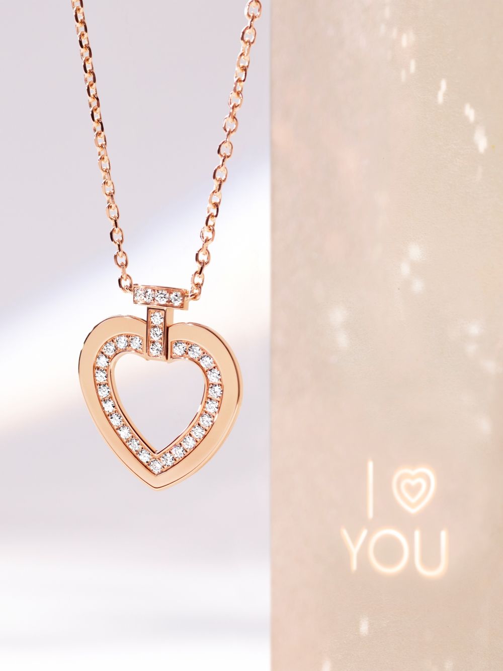 張員瑛超愛的項鍊、手環是這品牌！FRED爆款愛心項鍊、演唱會出席活動都不離身！-5