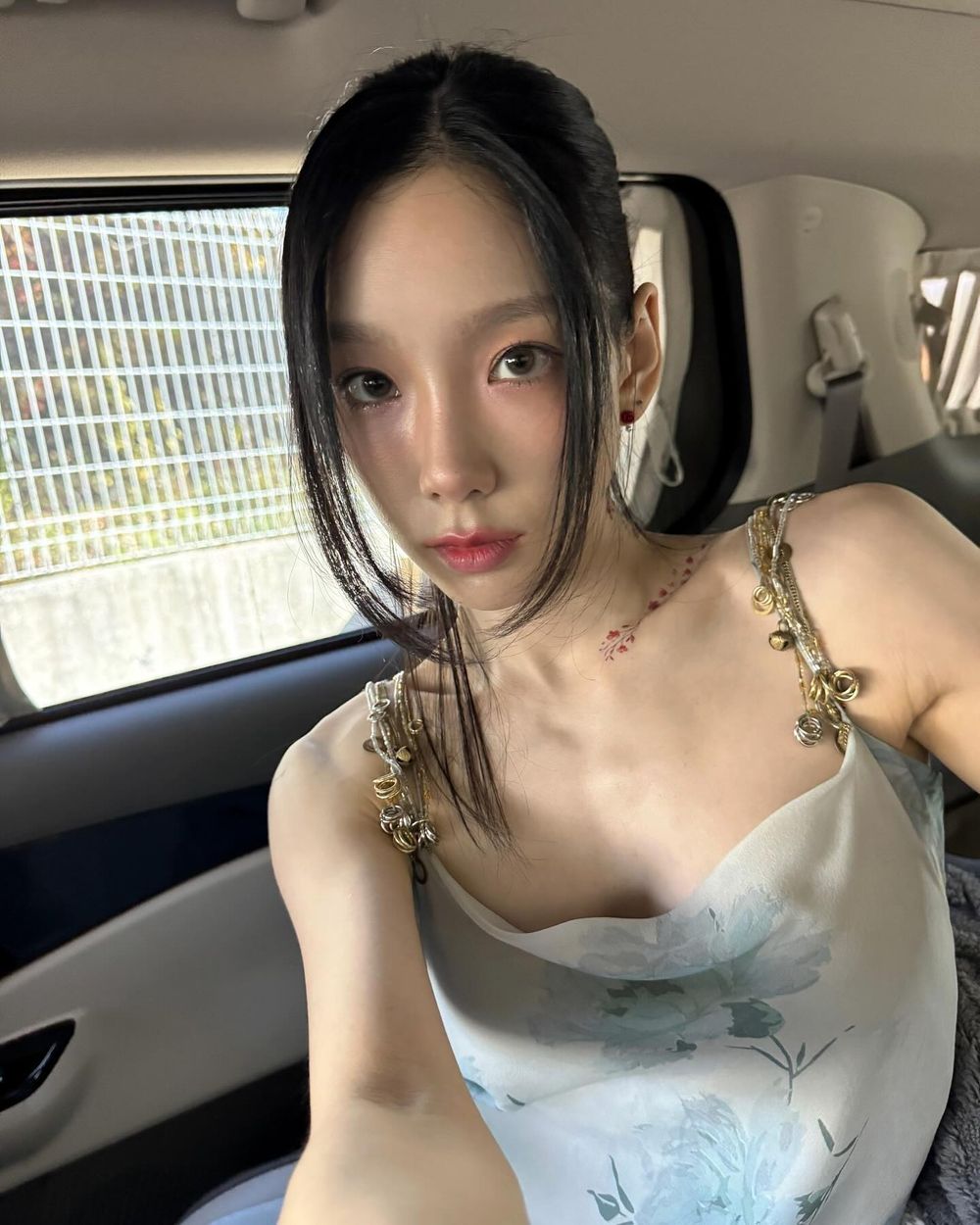 不到160公分嬌小女愛豆盤點！太妍、田小娟寶寶小臉＋鉛筆大長腿，最後一位根本「比例流氓」！-4