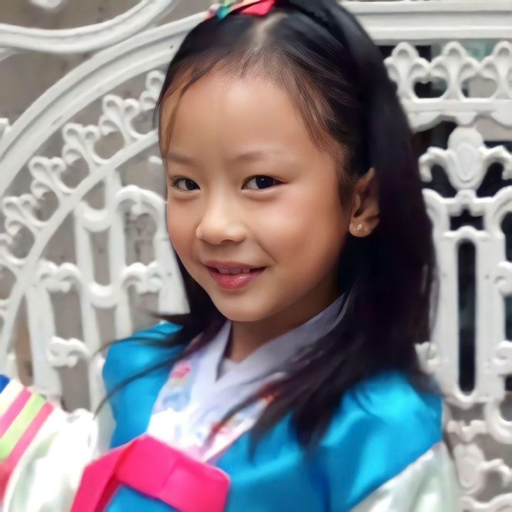 真的從小美到大？NewJeans小時候照片驚人對比曝光！貓貓諧潾根本等比放大！-11