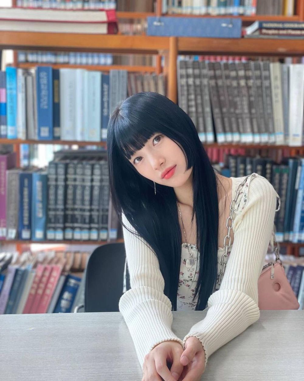 5位新一代「美到不像真人」女演員！韓韶禧重返「娜比時期」、高允真美到精品搶合作！-12