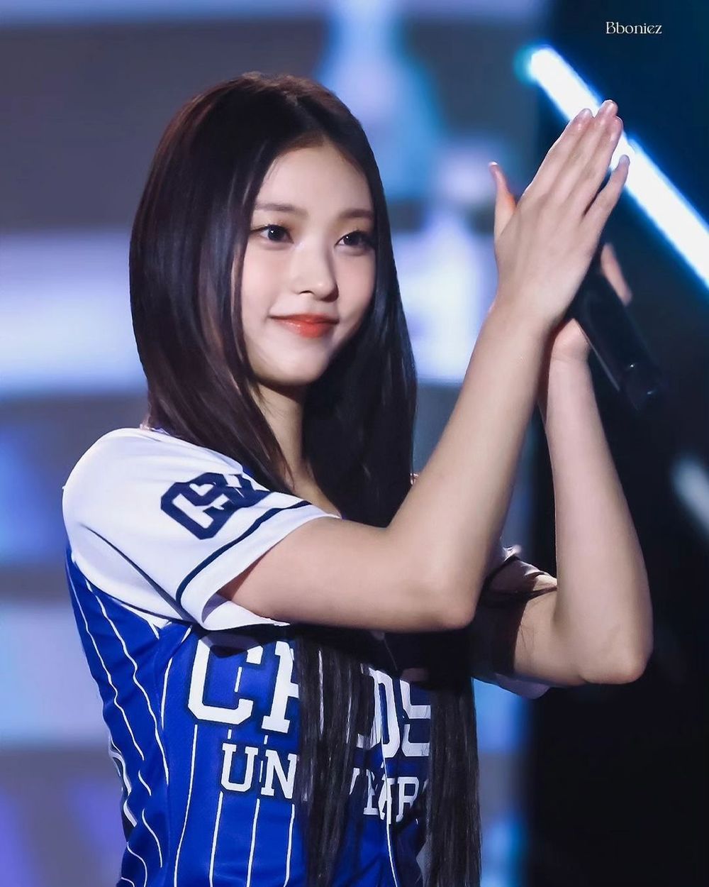 韓網熱議6位韓國大學校慶女神！張員瑛、Karina不科學美貌引驚呼，舒華近距離顏值太震撼！-13