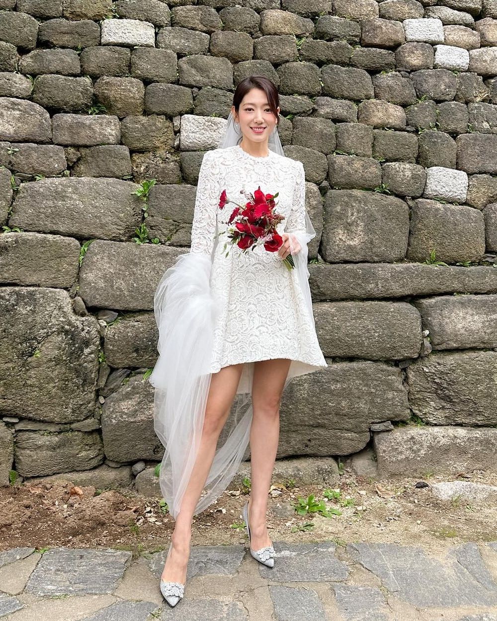 8組2024最美韓劇婚紗照！《淚之女王》《背著善宰跑》致敬「迫降CP」超夢幻！-3