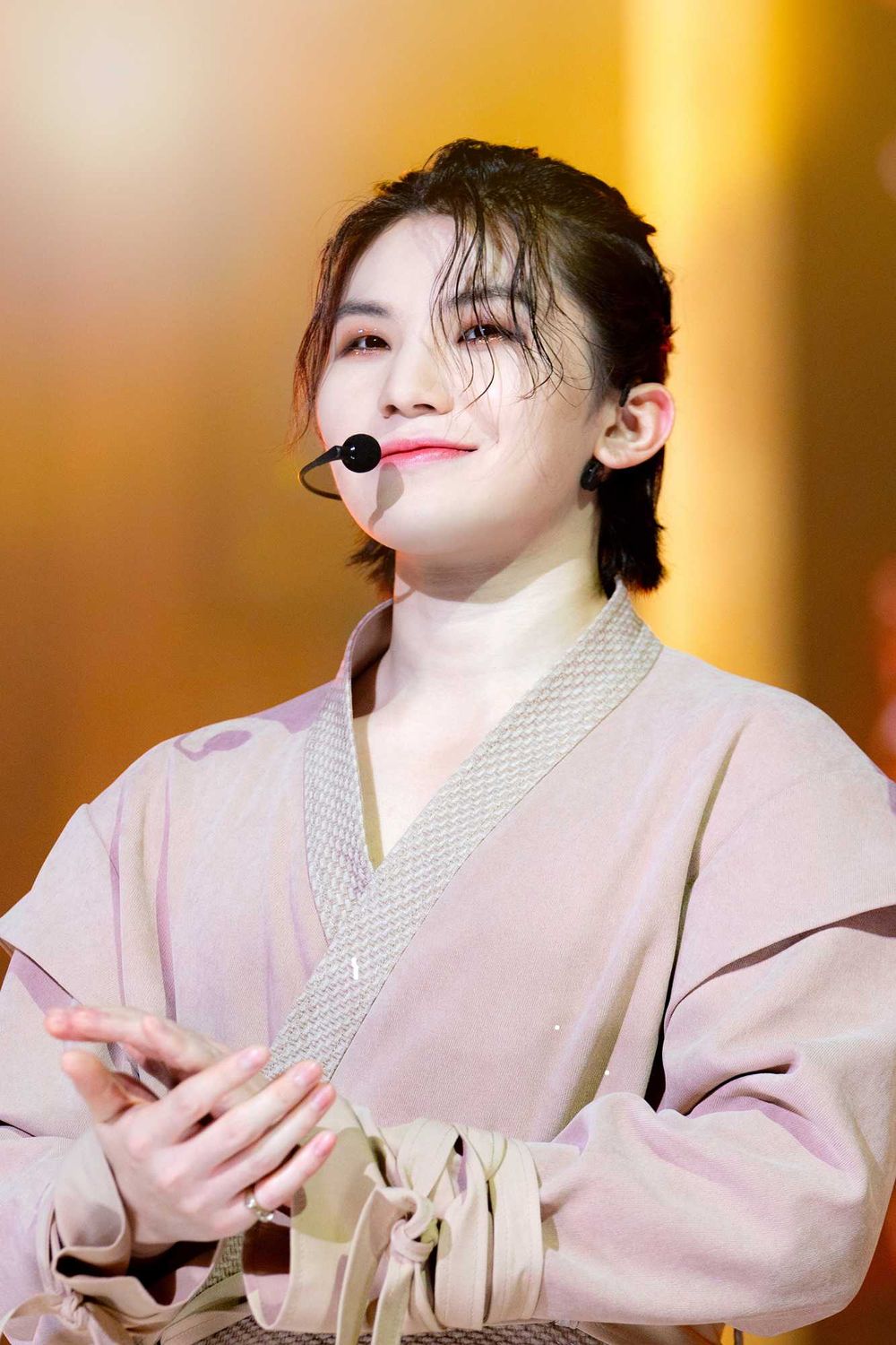 韓網評選6位音色特別的韓國男偶像！Felix「洞穴低音」一聽就上癮，然竣、Jimin柔和聲線太有魅力！-3