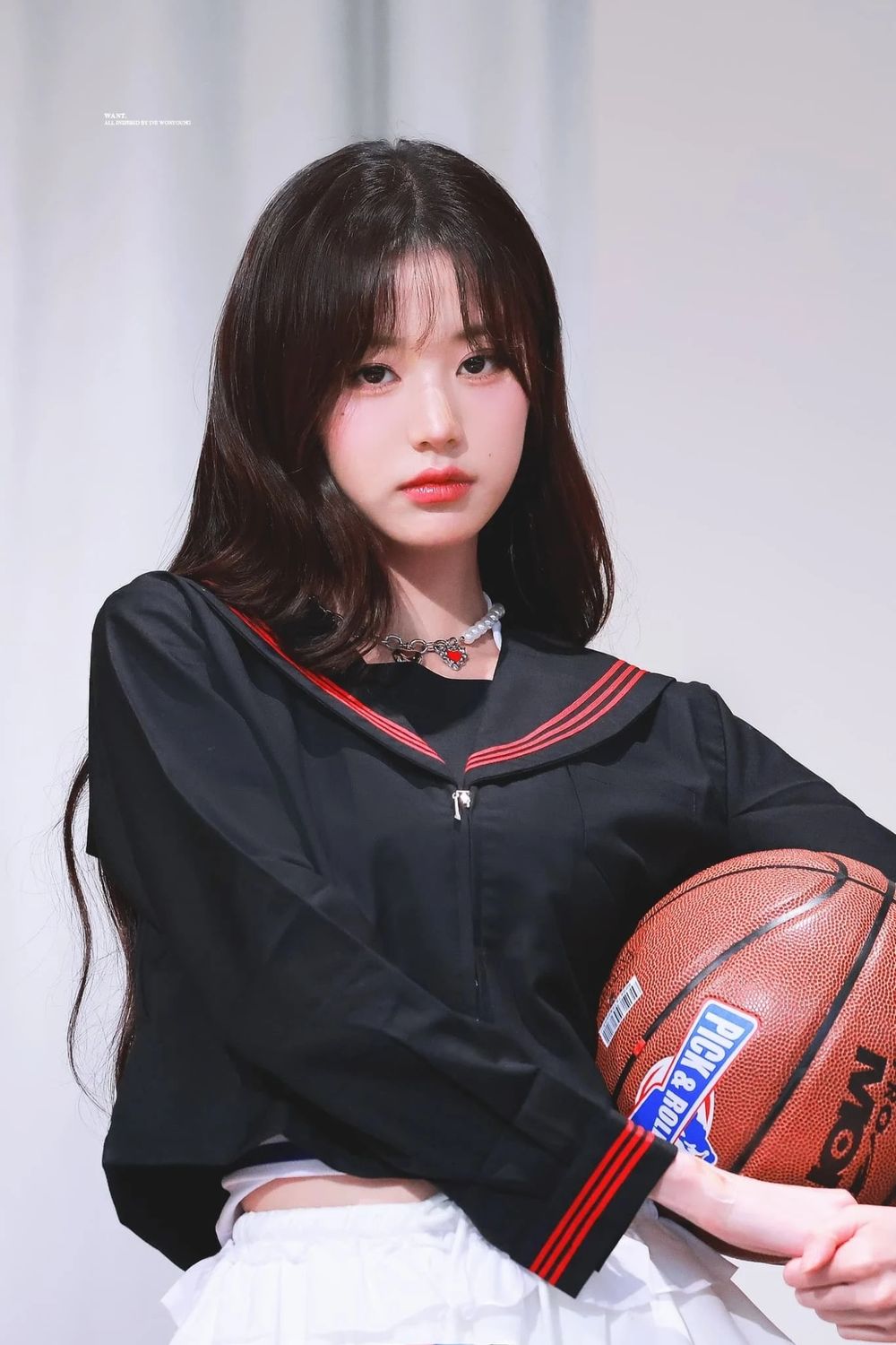 網熱議7位長得像虛擬偶像的韓團偶像！Ricky超像漫畫人物，張員瑛神還原赤木晴子，Karina精緻長相太不真實！-8