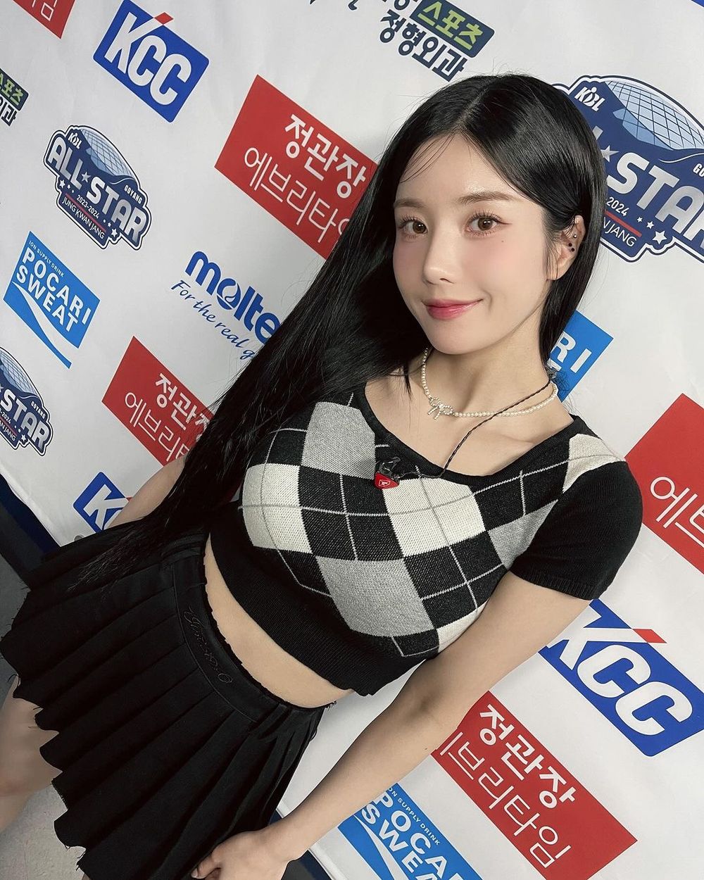 RV出發了！高雄拼盤演唱會「好身材韓星」盤點！宣美、權恩妃「性感炸彈」辣到全場震撼！-6