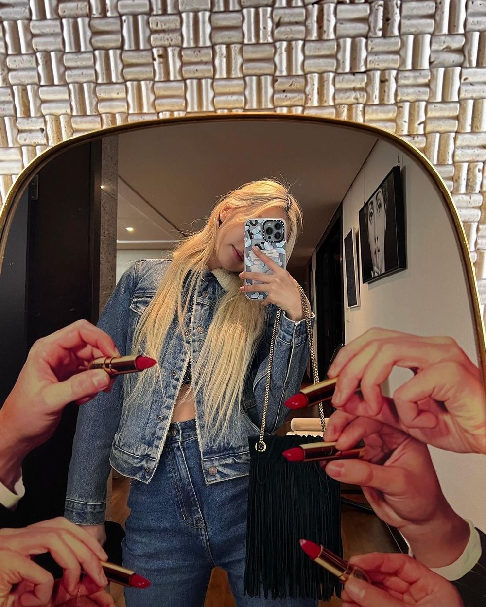 Rosé的家長這樣？！超大客廳眺望漢江無敵美景，精品沙發、全身鏡Jennie家也有！-6
