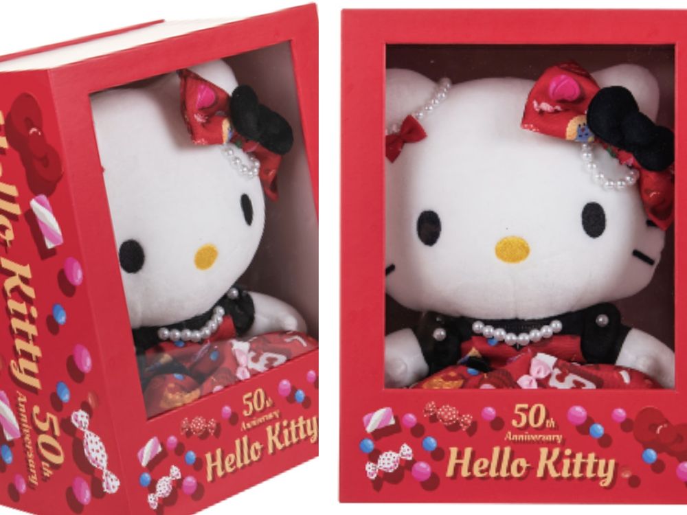Hello Kitty粉絲瘋掉！50週年台灣限定版娃娃、蘋果耳環、聯名LINE貼圖⋯全都可愛翻！-4