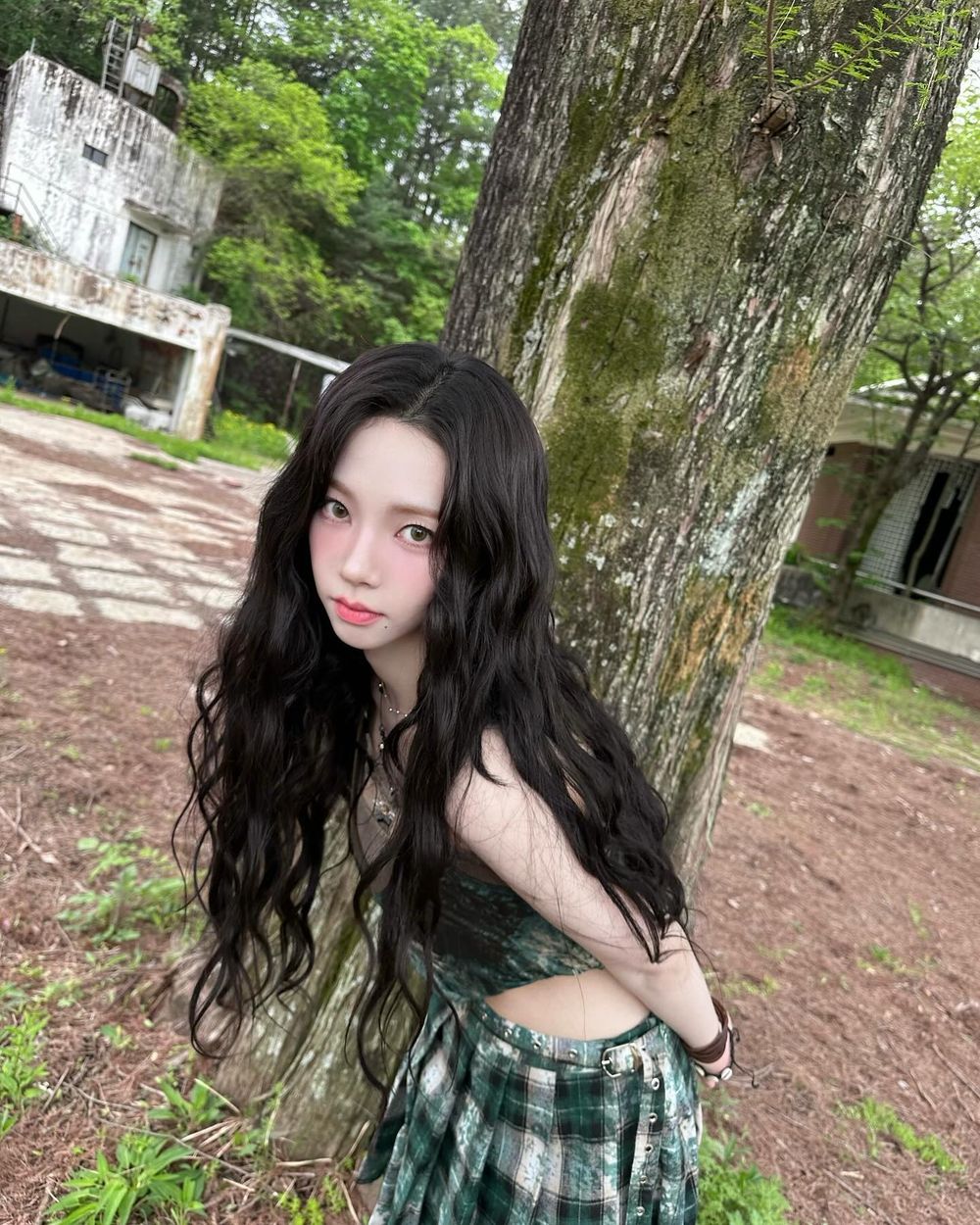 韓網評選「臉讚出身」女偶像！Minji、Sullyoon居然是同班同學，這位女愛豆出道前就已是小網紅！-2