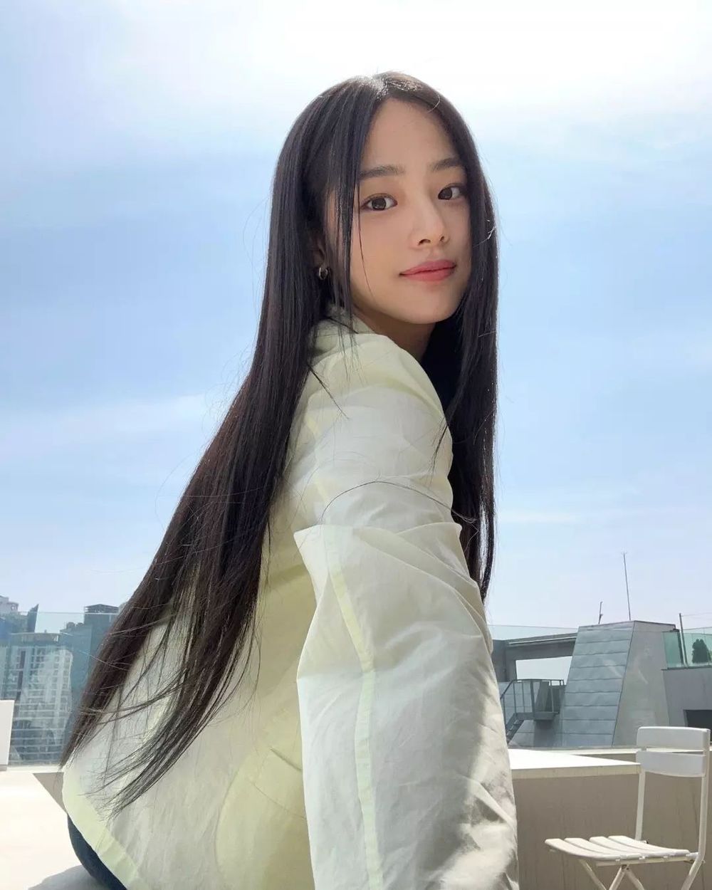 韓網評選「臉讚出身」女偶像！Minji、Sullyoon居然是同班同學，這位女愛豆出道前就已是小網紅！-5