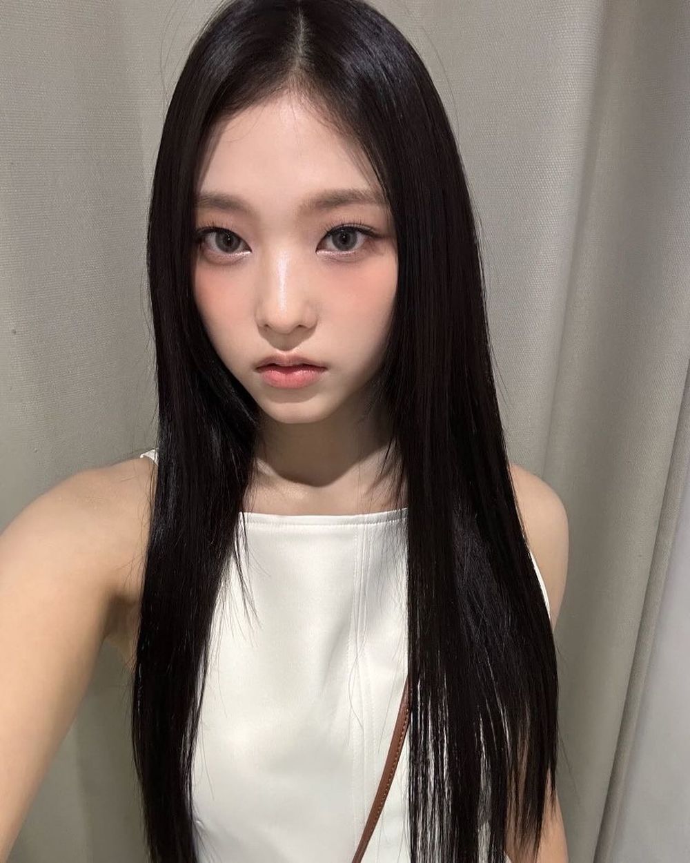 韓網評選「臉讚出身」女偶像！Minji、Sullyoon居然是同班同學，這位女愛豆出道前就已是小網紅！-15