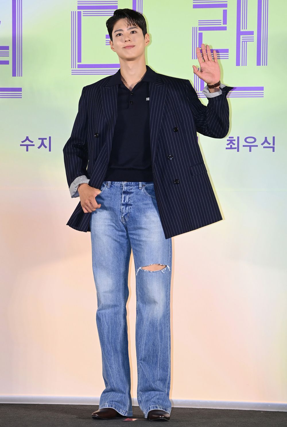 在一起了啦～朴寶劍、秀智宣傳電影「CP情侶裝」大放閃！竟連衣服品牌都要一樣！-4