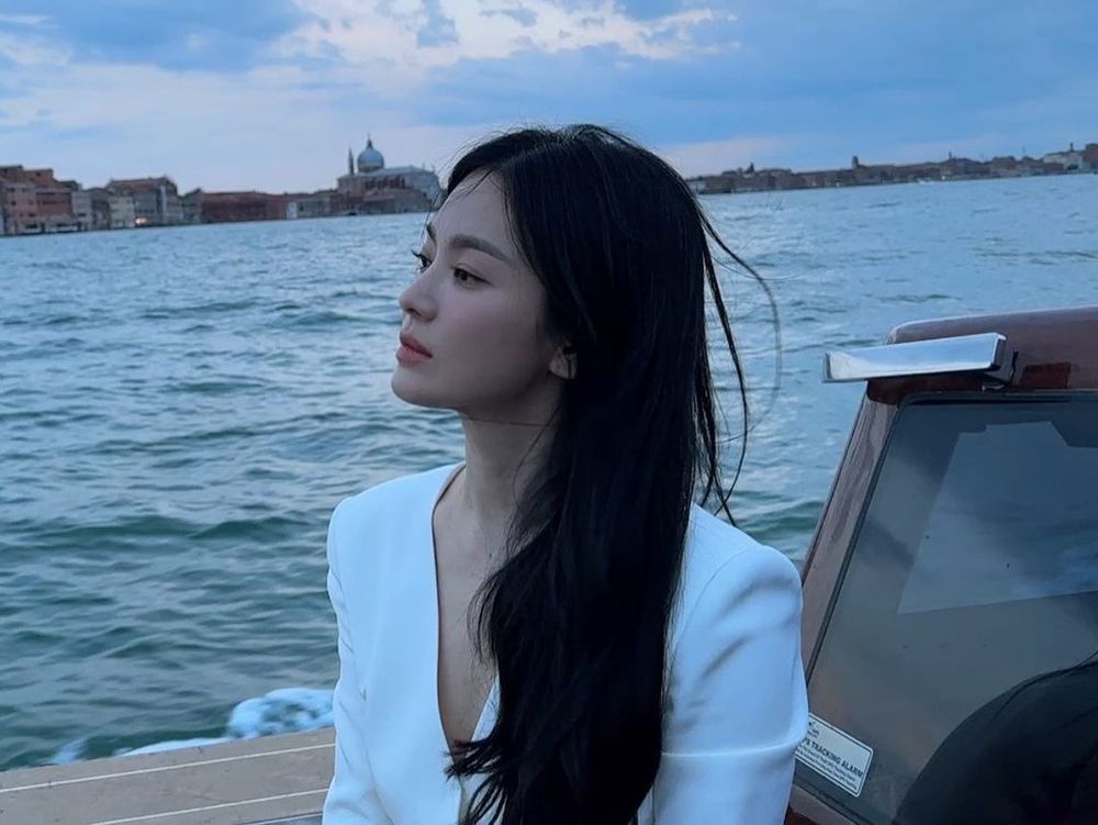 不可能42歲長這樣！宋慧喬Chaumet威尼斯活動「不科學側臉」美的雲淡風輕！-6