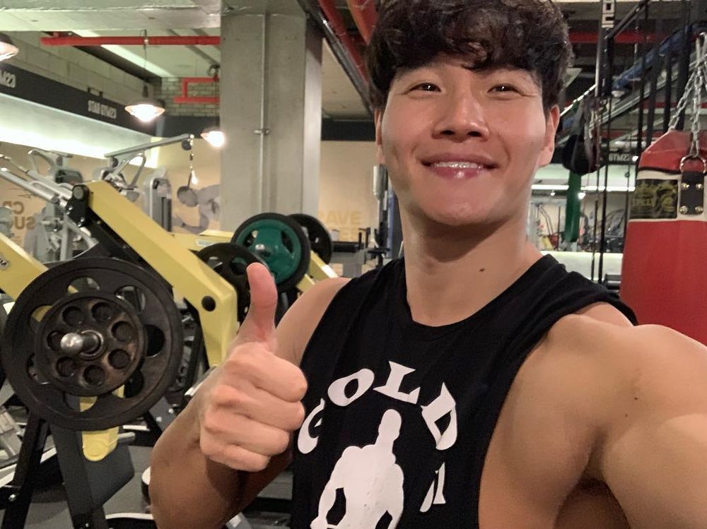 盤點7位讓D社放棄跟拍的韓星們！金秀賢私下太無聊，徐玄緋聞絕緣體，泰民讓狗仔踢到大鐵板！-9