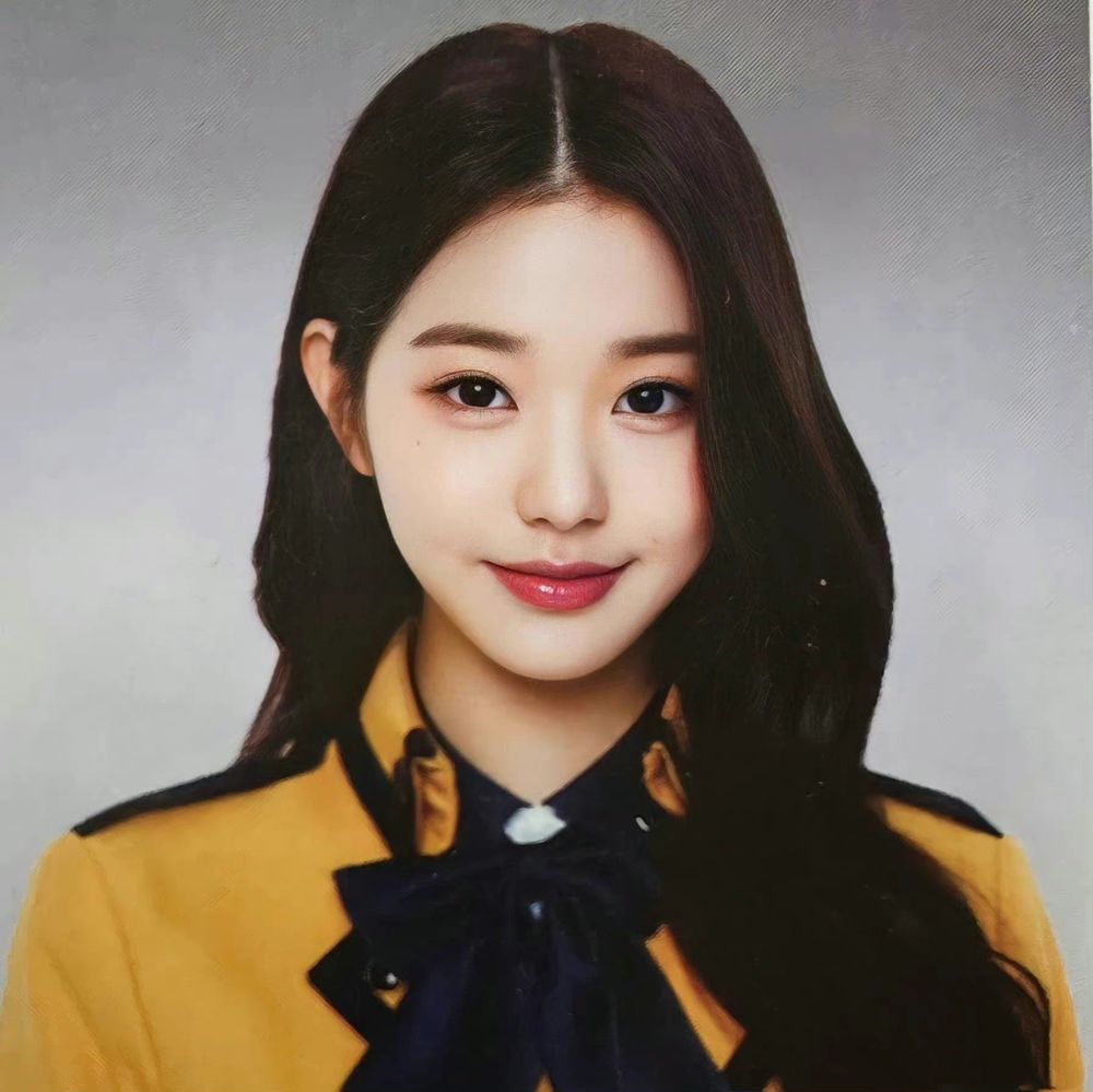 韓網熱議6位女團成員高顏值畢業照！Sullyoon、子瑜校花等級，張員瑛評價超兩極，完全沒有黑歷史的最美高中生是她！-6