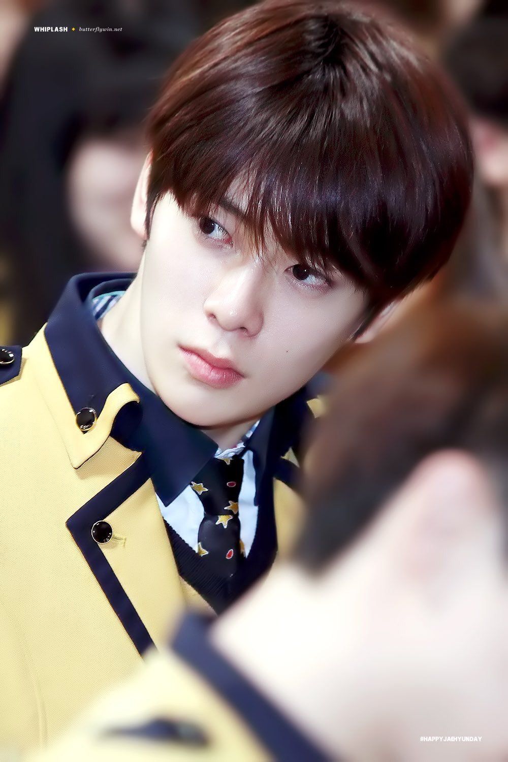 韓網評選「臉讚出身」男偶像！車銀優「母胎帥哥」根本零黑歷史，元彬高中舊照真的太帥，元祖臉讚是這位偶像-8