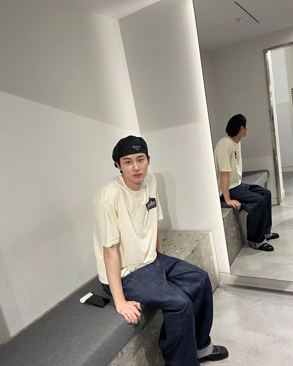邊佑錫到底想怎樣！最新米蘭街拍照「根本行走男友範本」女友視角、戀愛感超標！-7