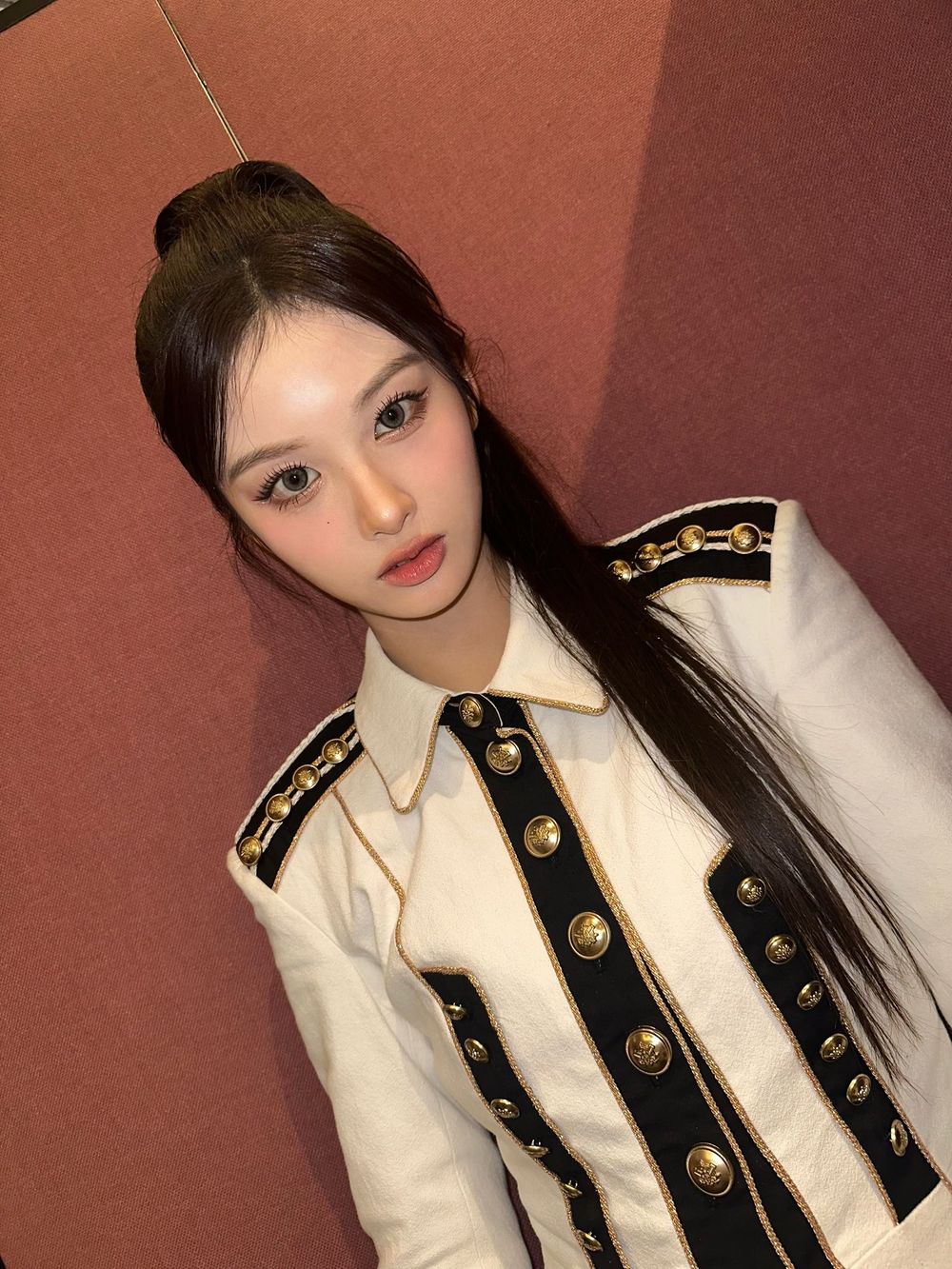 韓網友公認歷代女團成員顏值擔當！Karina、張員瑛四代神顏，三代顏值山脈Jisoo上榜，二代女團這兩位美貌無敵！-17