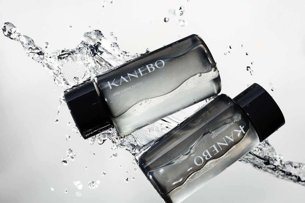 日本少女人手一瓶！佳麗寶全能「肌能水」，黃金水油比例、草本花香調，穩膚、提亮、保濕、平滑一次做到！-3