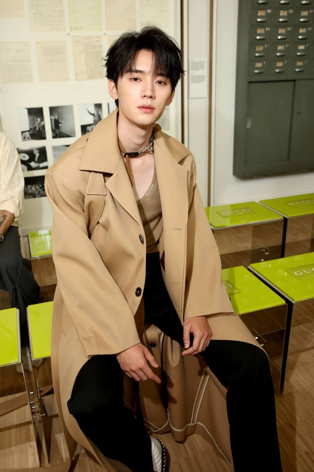 Gucci大秀「周翊然、Billkin」貴族少年小隊夢幻同框！網：這組合對眼睛很好！-7
