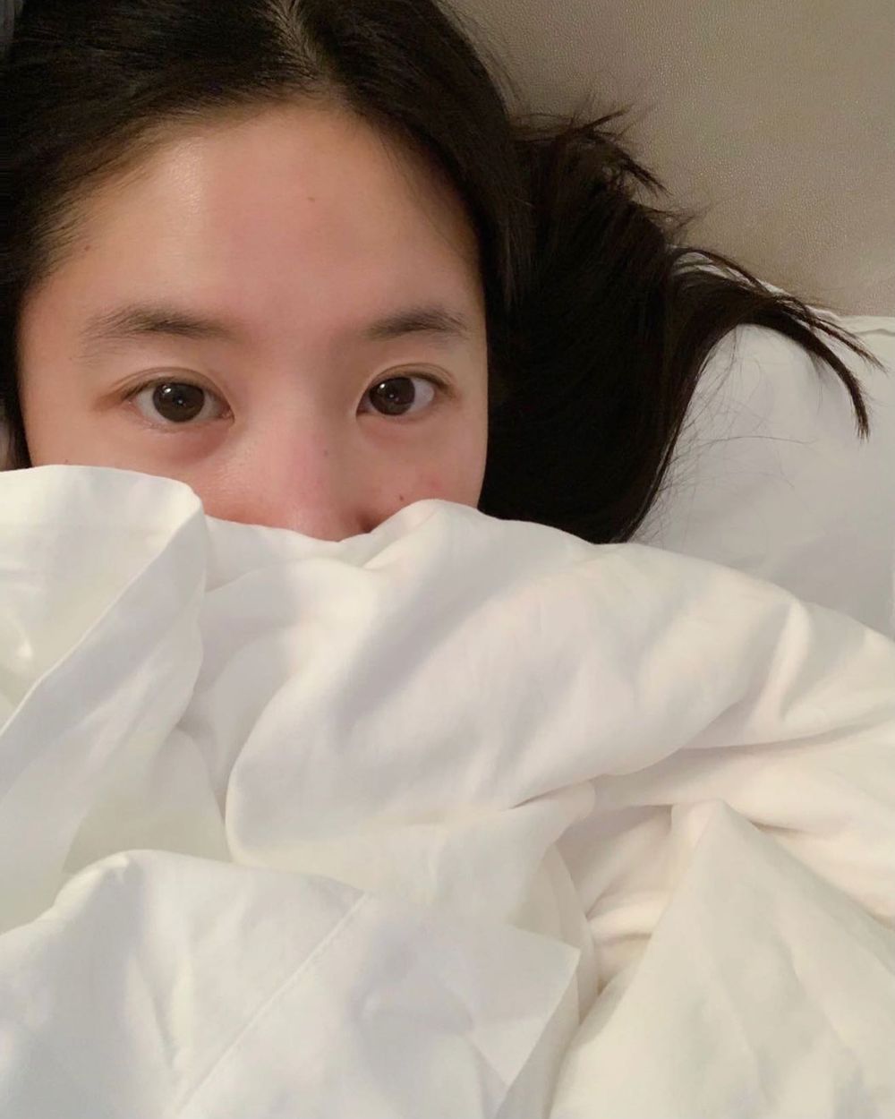 《玫瑰的故事》劉亦菲遇靈魂伴侶霍建華、林一大談姐弟戀，全網認證鬆弛感女神、「神仙姊姊」不是叫假的！-7