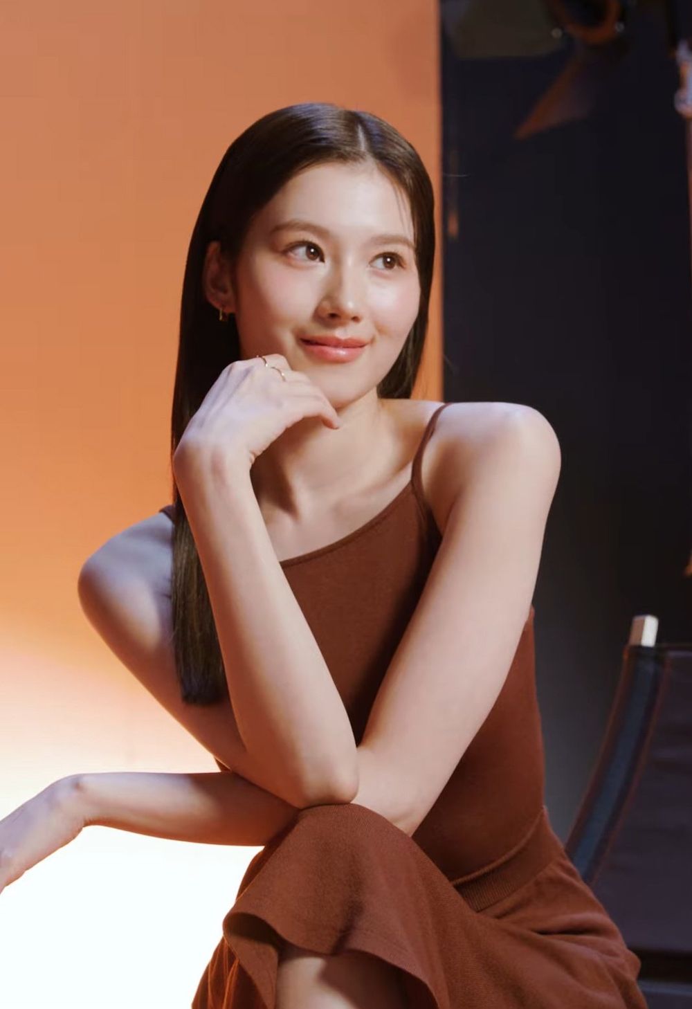 韓女團愛豆最美底妝代言！IU代言銷量大漲、張員瑛帶貨力非比尋常，一開賣品牌都笑哭了！-6