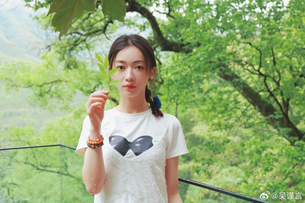 《延禧攻略》吳謹言其實超會穿！減齡穿搭模板看不出33歲、精品COACH也搶簽她！-11
