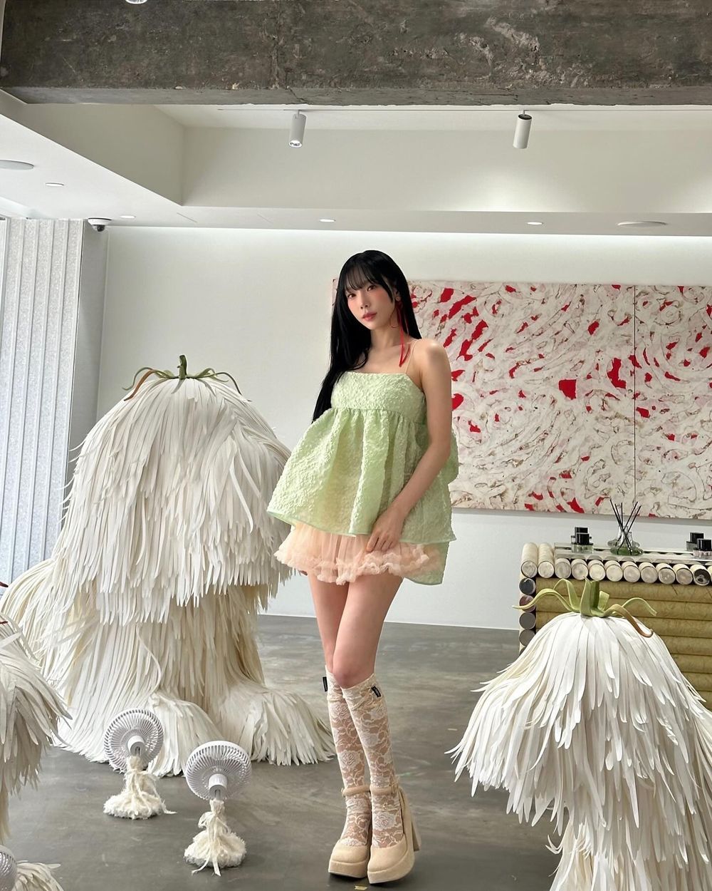 皮拉提斯好身材韓星盤點！張員瑛、Jennie露腿必上熱搜，Jisoo巨型戶外廣告、腿美到引話題！-16