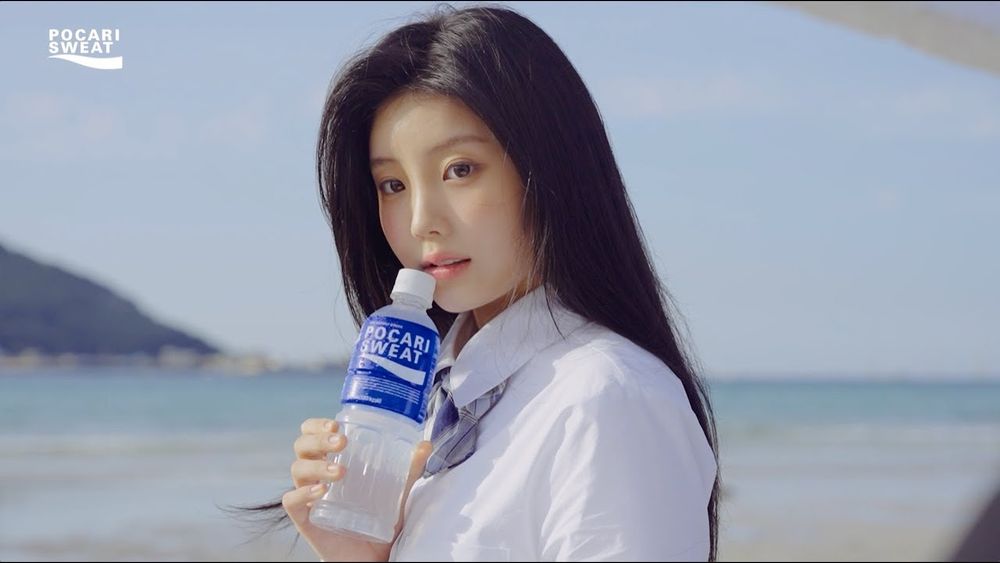 韓網熱議印象深刻的飲料廣告新生代偶像！NewJeans歌曲太洗腦，Winter、沅禧清純感對決！-13