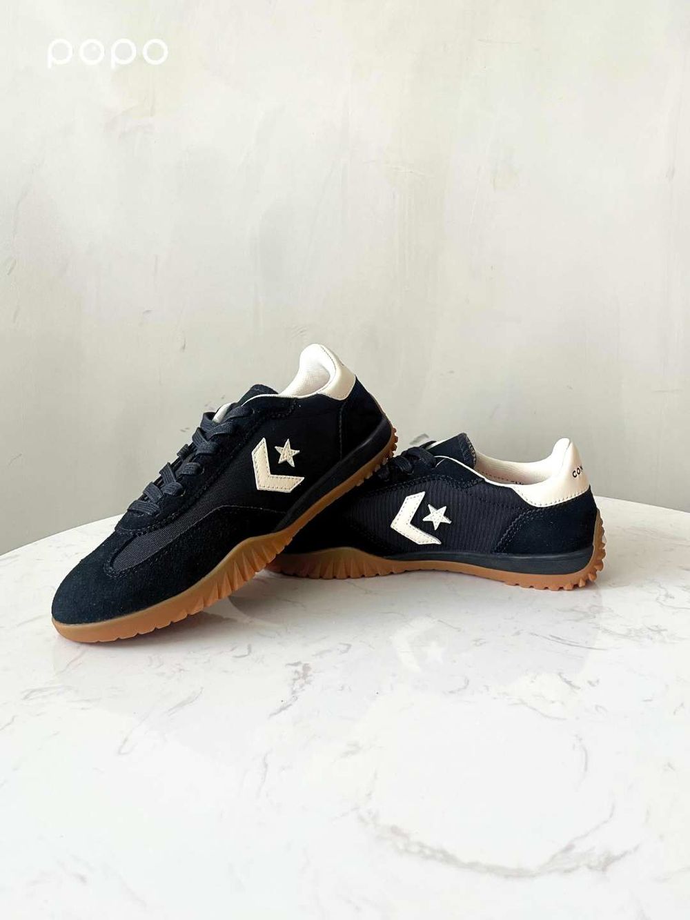 卡寶腿細到誇張！Karina腳上那雙Converse「小流星球鞋」我買定了！ -12