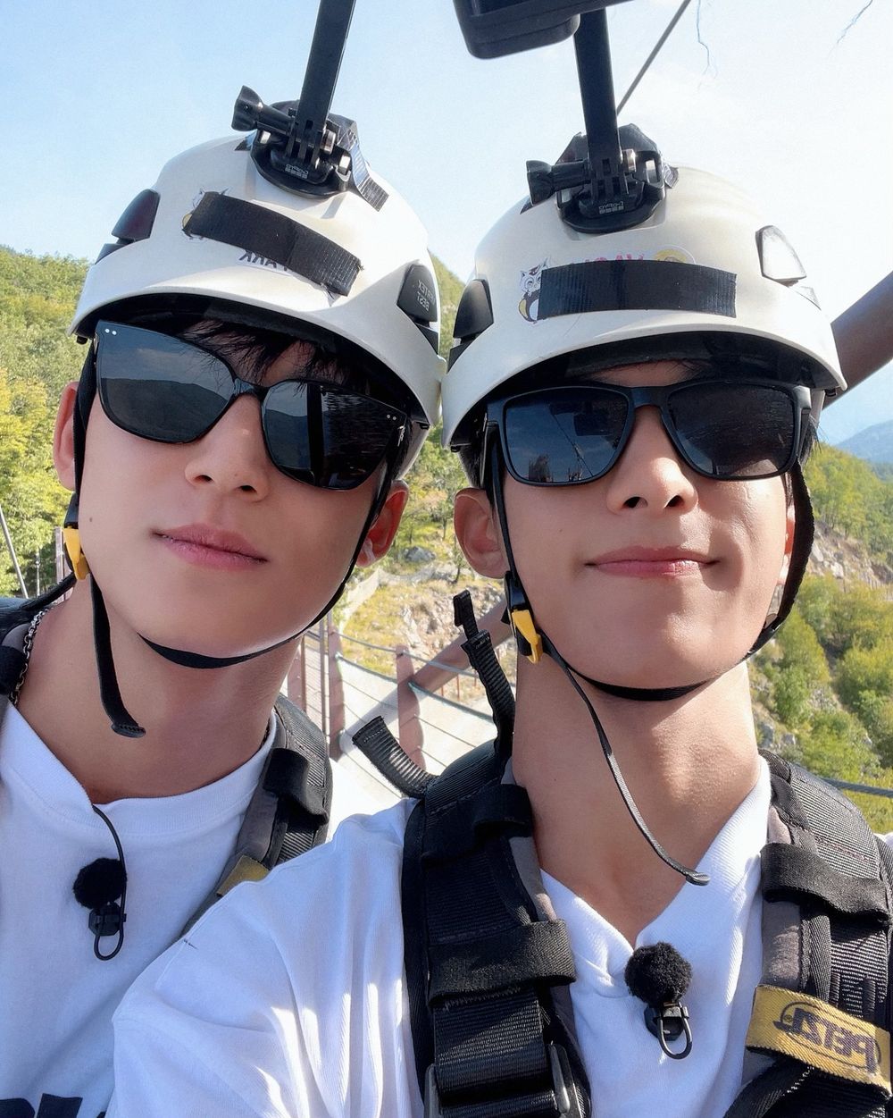 克拉的光榮！SVT狗狗Line「珉奎&DK」超爭氣！時尚資源起飛、精品大牌瘋狂進駐！-5