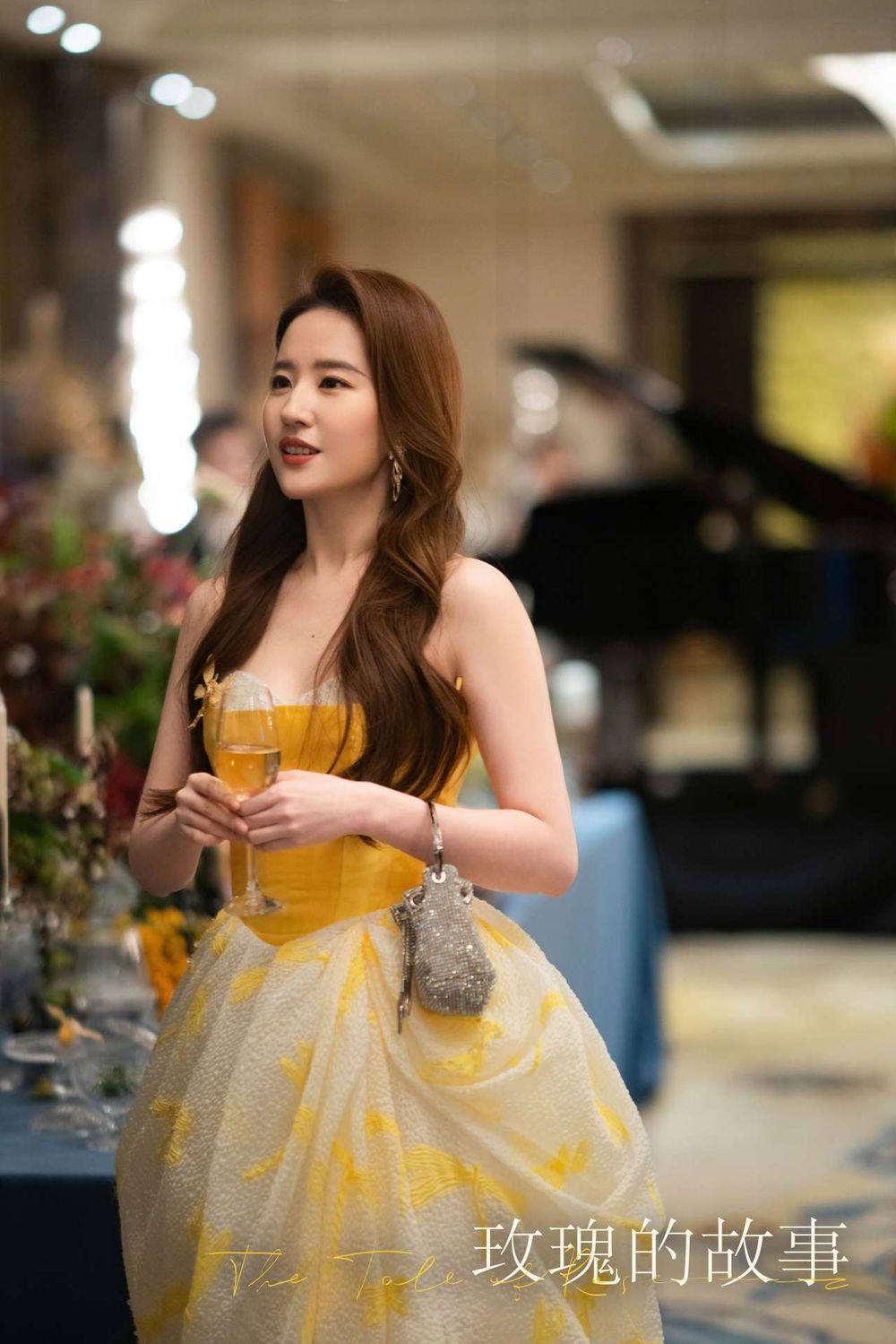  Netflix《玫瑰的故事》劉亦菲身價百億？！超狂精品代言清單公開LV、寶格麗一眼不眨就簽走！-3