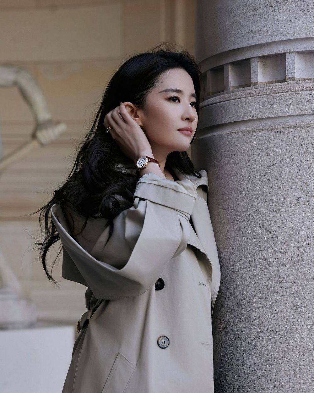  Netflix《玫瑰的故事》劉亦菲身價百億？！超狂精品代言清單公開LV、寶格麗一眼不眨就簽走！-14