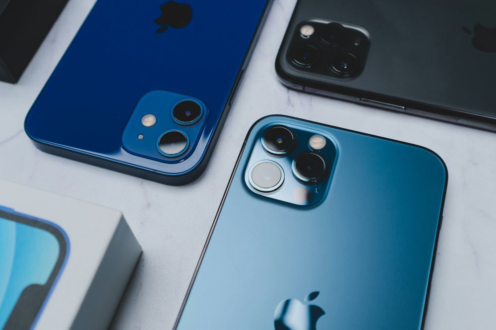iPhone 16新色曝光「芭蕾玫瑰金」回歸？！最新配色功能預測、傳鏡頭史上最強，有望取代相機？-7