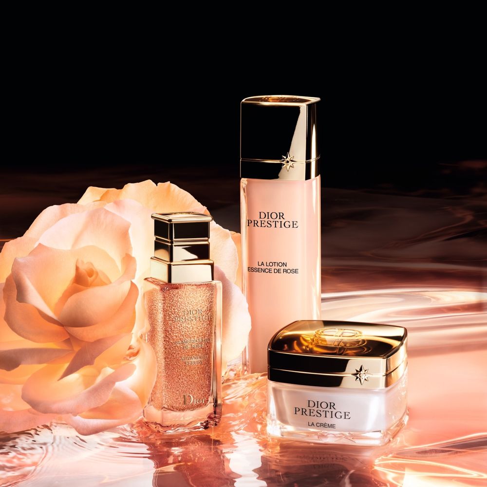 JISOO寶寶粉嫩肌秘密在這！DIOR「玫瑰面膜水」一敷，注入滿滿岡維拉玫瑰的保濕、修護力，秒變軟嫩花瓣肌！-4