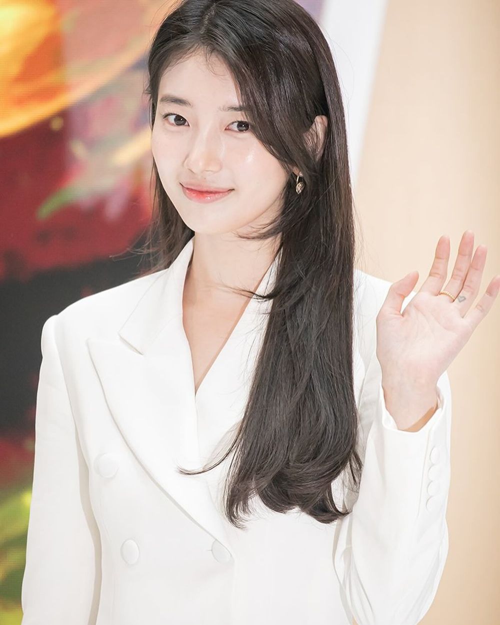 2024韓國最有錢女演員排行榜公布！國民天后IU、20代女演員都上榜，首富竟是最淳樸仙女貴婦！-13