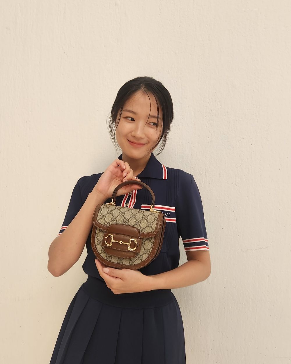 金惠奫出差峇里島「照片曝光」美腿好身材全網驚呼！小公主「品牌資源狂炸」營業力大開！-9