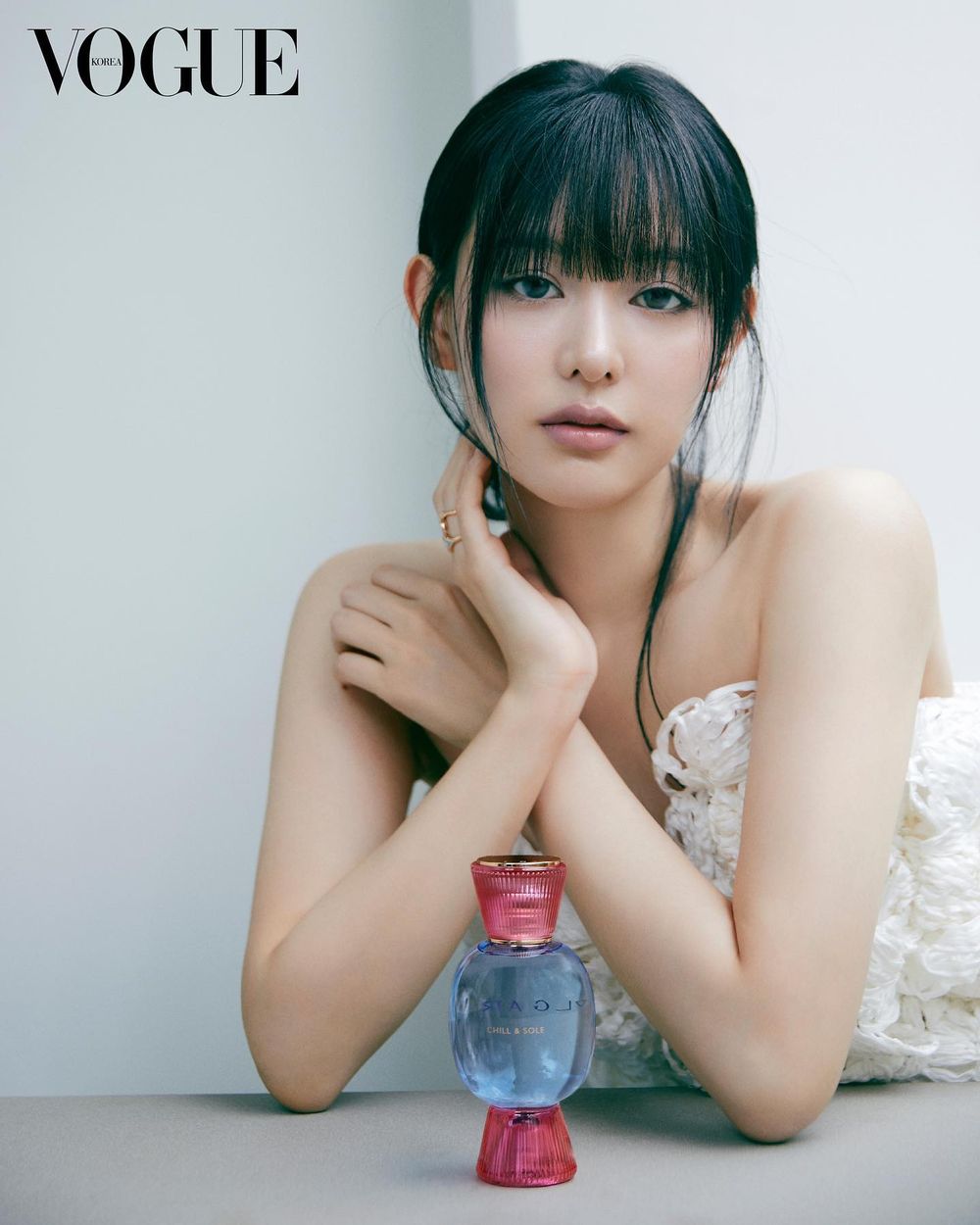 金智媛美妝資源狂炸！最美側顏狂推這罐「發光精華液」，韓國名媛人手一瓶、不老秘訣大公開！-7