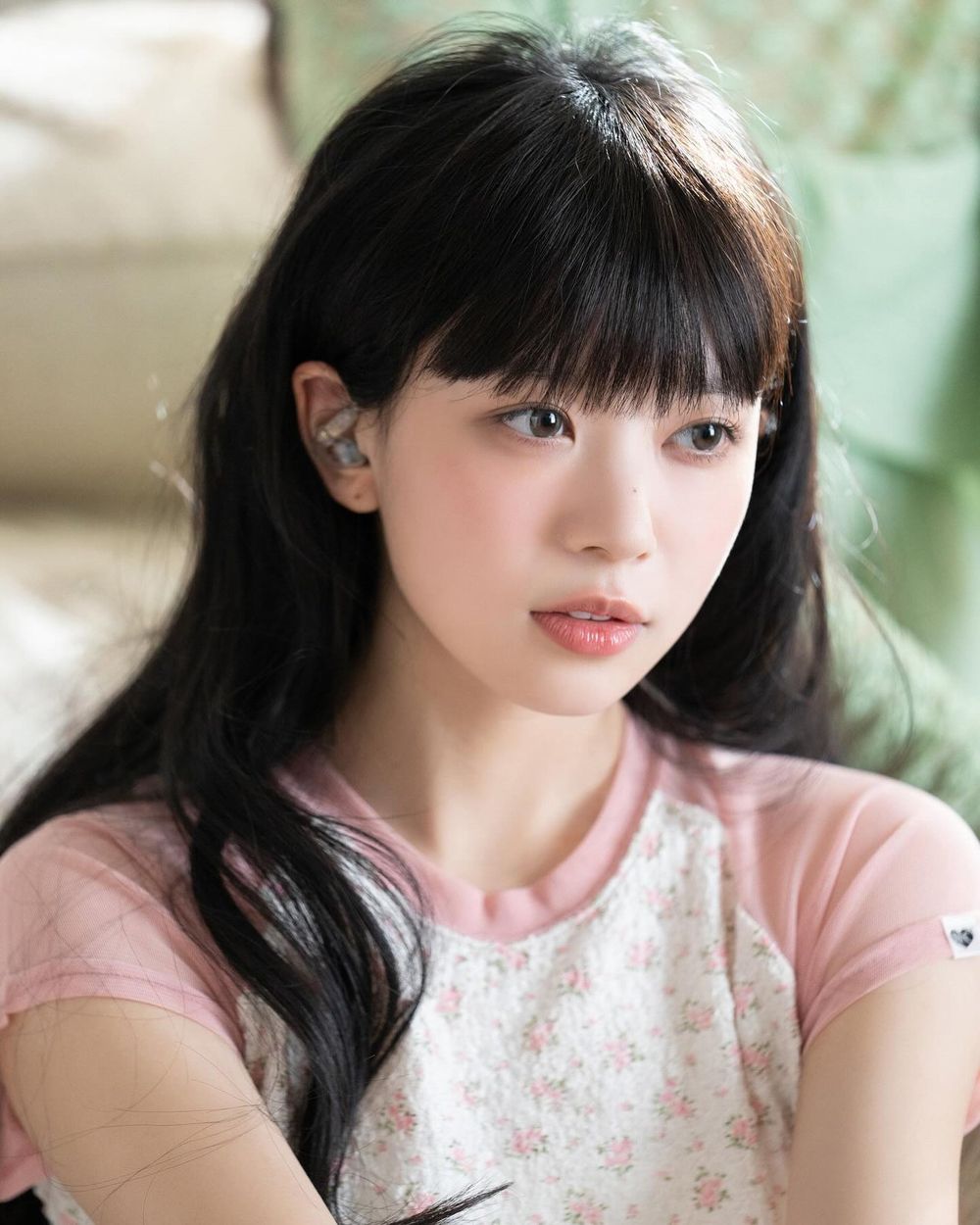 網友公認隱藏版美貌擔當女愛豆！薇娟是百年難遇門面級主唱、IVE Liz笑起來秒戀愛！-12