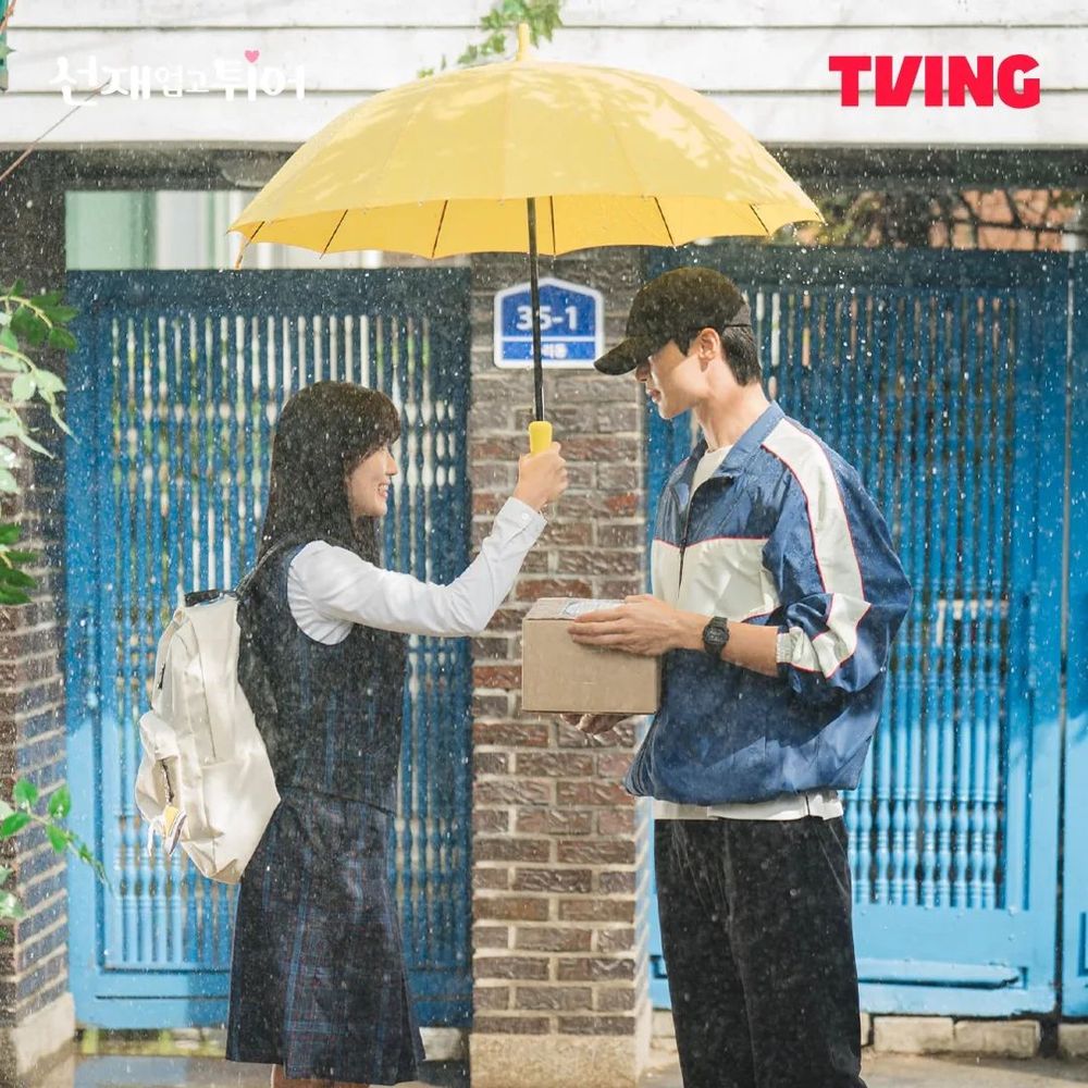 《背著善宰跑》小率家真的存在！原來是在「這間」咖啡廳拍的、店外還附小黃傘打卡拍照！-3