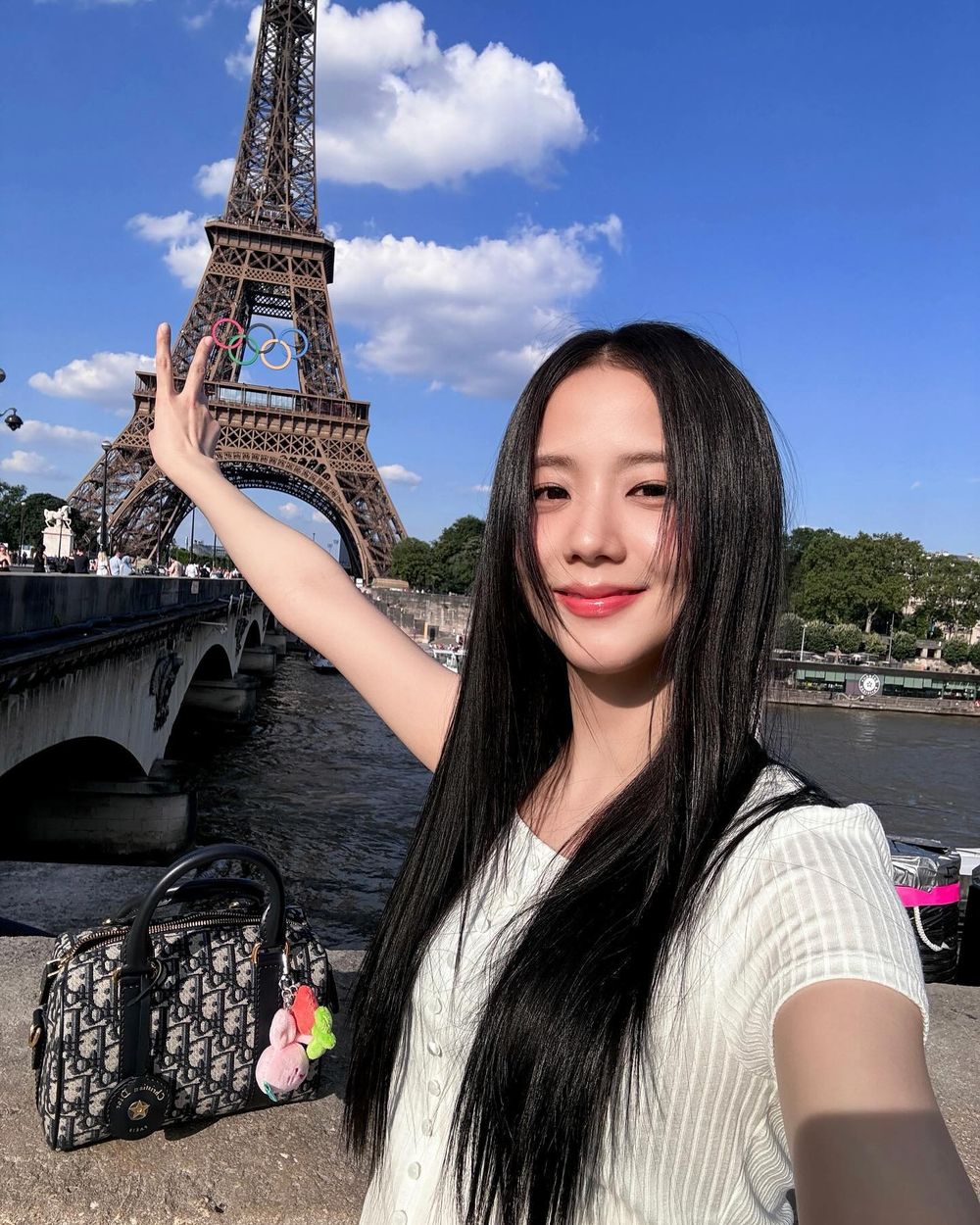 玫瑰香控韓國女愛豆盤點！張員瑛、JISOO同款香又甜又軟，舒華、子瑜竟都愛小眾玫瑰香水！-5