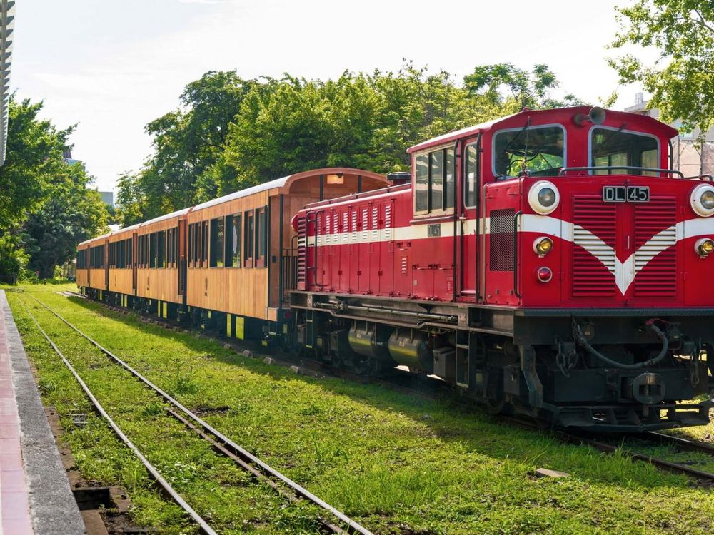 全台最美觀光列車阿里山「福森號」這天通車！美炸檜木車廂、五星飯店火車便當5亮點一次看！-3