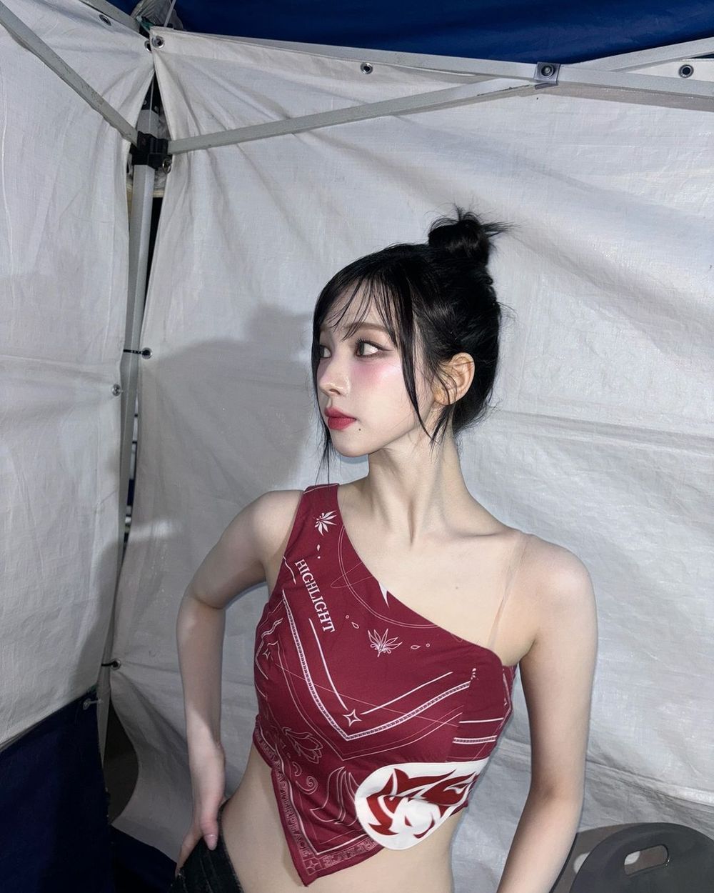 這種美貌真的存在？！韓團公認5位「側顏殺美女」員瑛、卡寶側臉像漫畫走出來的！-6