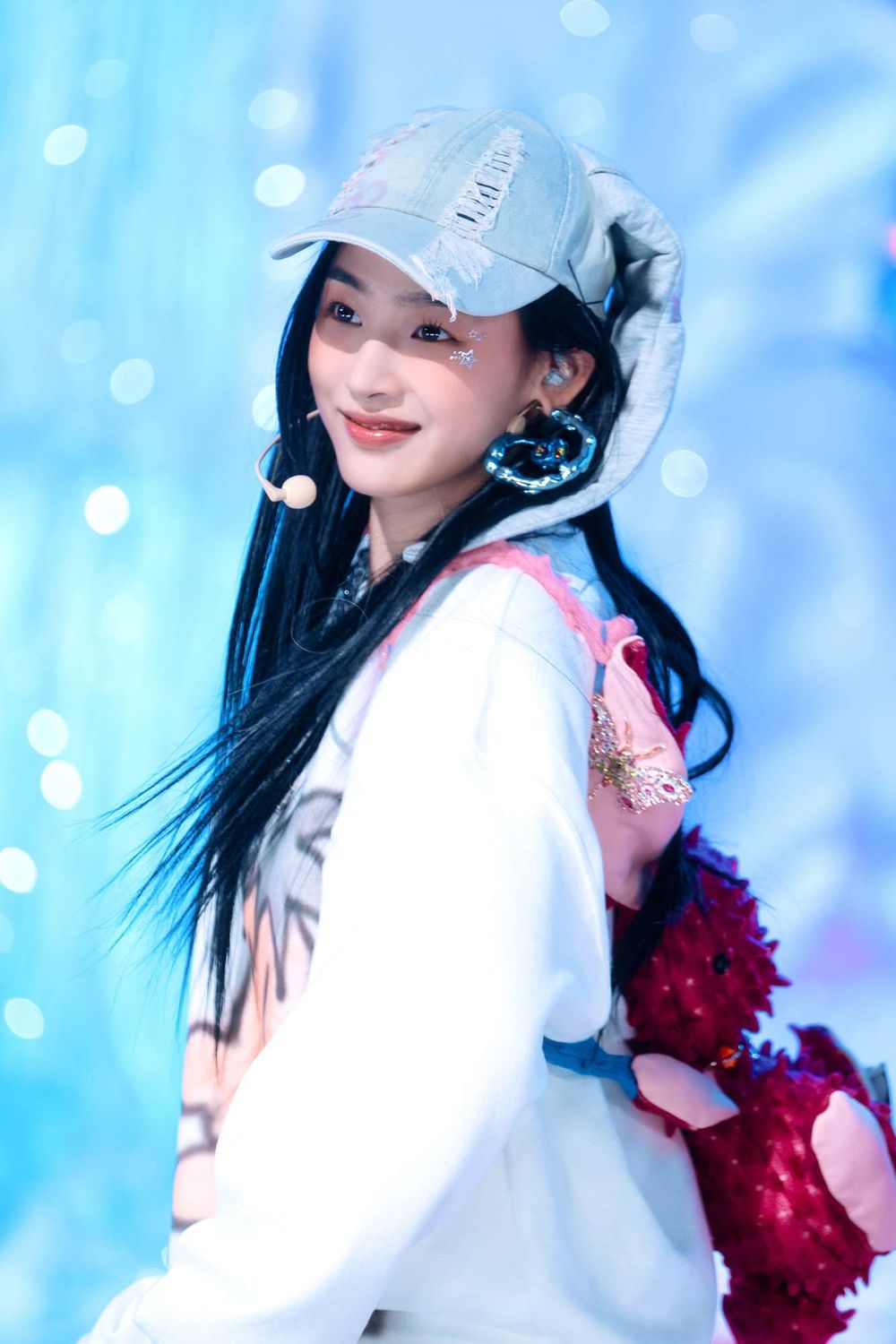 這種美貌真的存在？！韓團公認5位「側顏殺美女」員瑛、卡寶側臉像漫畫走出來的！-7